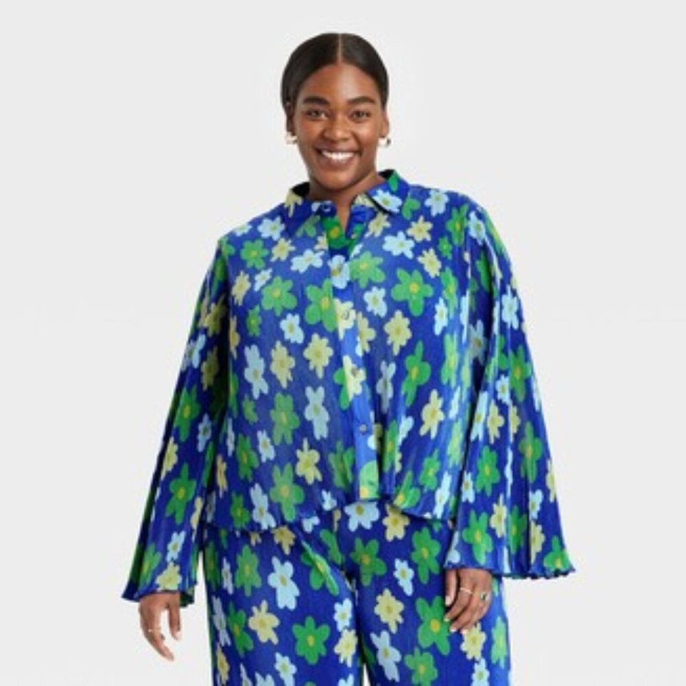 Sammy B Women's Cropped Button-Down Shirt - Blue Floral